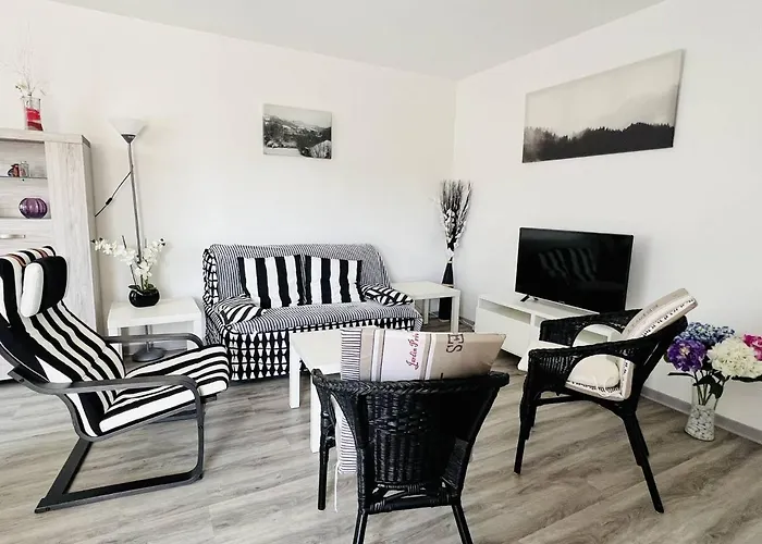 아파트 Cambo-les-bains, T2 Avec Terrasse, Parking Privatif, Pour 2 Personnes - Fr-1-495-14