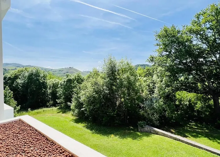 Cambo-les-bains, T2 Avec Terrasse, Parking Privatif, Pour 2 Personnes - Fr-1-495-14 Cambo-les-Bains